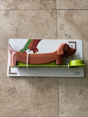 NWT Croton Brown Dachshund Dog-Shaped Hot Dog Slicer